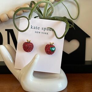 Kate spade earrings♠️🍎